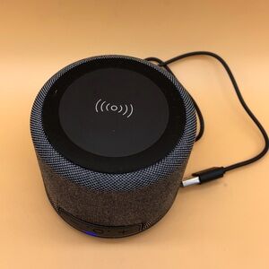 COPY - Leeds Fabric Charging Speaker